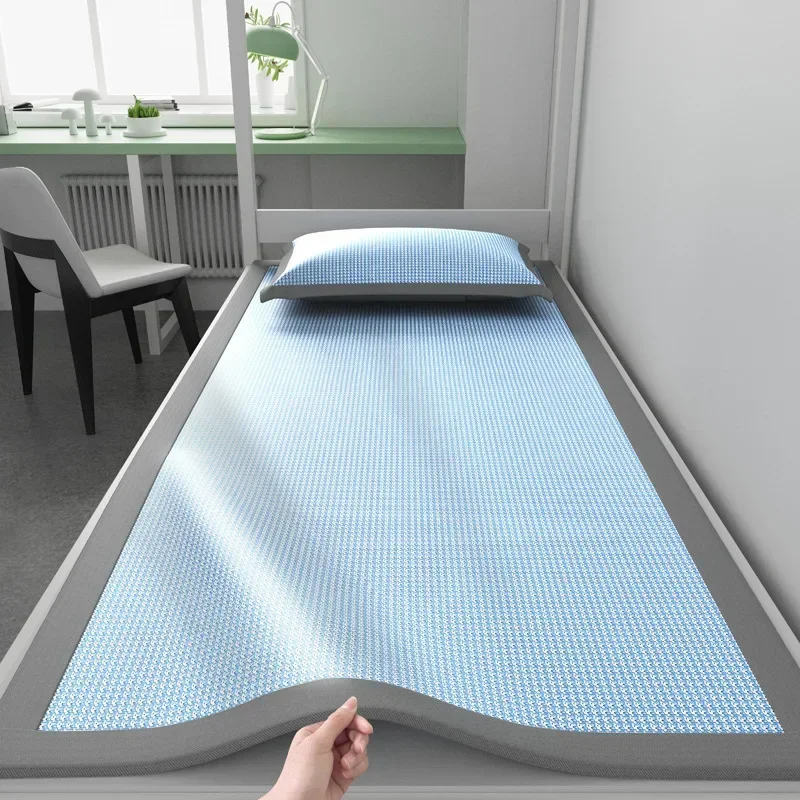 Jacquard Ice Silk Sleeping Mat - Satin Pillowcase Silk recensione e prezzo